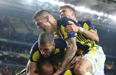 Fenerbahce players celebrates for Mathieu Valbuena s goal during the UEFA Europa League groupD match between Fenerbahce and Anderlecht at Ulker Stadium in Istanbul , Turkey on November 08 , 2018. 