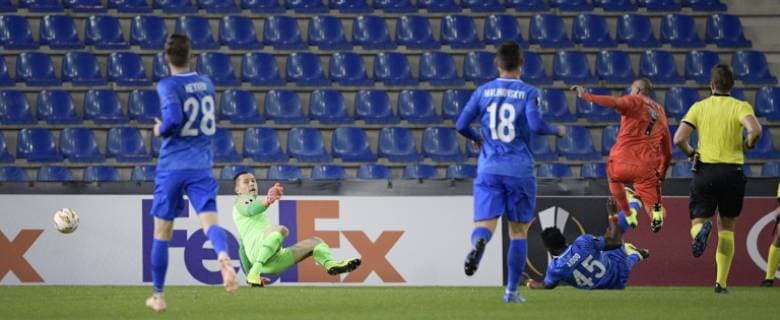 Besiktas Ricardo Quaresma scoring the 0-1 goal during a match between Belgian soccer team KRC Genk and Turkish club Besiktas, in Genk, Thursday 08 November 2018 on day four of the UEFA Europa League group stage, in group I. YORICKxJANSENS  x05464348x