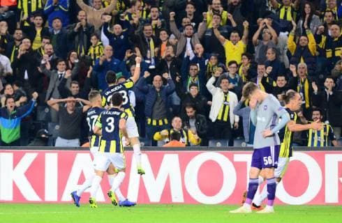 Fenerbahce players celebrates for Mathieu Valbuena s goal during the UEFA Europa League groupD match between Fenerbahce and Anderlecht at Ulker Stadium in Istanbul , Turkey on November 08 , 2018. 