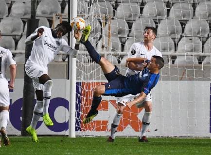 08 11 2018 xjhx Football UEFA Europa League Apollon Limassol Eintracht Frankfurt emspor v l Danny da Costa Eintracht Frankfurt Emillio Zelaya Apollon Limassol David Abraham Eintracht Frankfurt DFL DFB REGULATIONS PROHIBIT ANY USE OF PHOTOGRAPHS as IMAGE SEQUENCES and or QUASI VIDEO Limassol