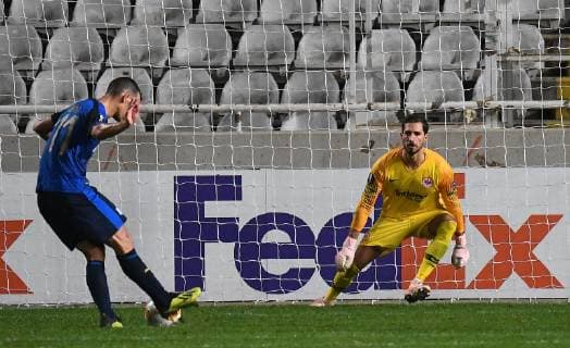 08 11 2018 xjhx Soccer UEFA Europa League Apollon Limassol Eintracht Frankfurt emspor v l Emillio Zelaya Apollon Limassol Kevin Trapp Eintracht Frankfurt Goal scored goal to 2 3 DFL DFL REGULATIONS PROHIBIT ANY USE OF PHOTOGRAPHS as IMAGE SEQUENCES and or QUASI VIDEO Limassol