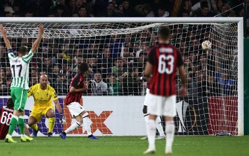 Sport Bilder des Tages Photo LaPresse - Spada November 08 , 2018 Sevilla ( Spain ) Soccer A.C. Milan - Season 2018-2019 Betis Siviglia vs Milan "Benito Villamarin "Stadium In the pic: lo celso goal 1-0  Copyright: xLaPresse Spadax