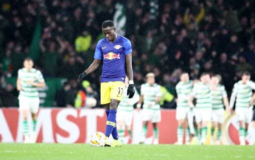Celtic Glasgow RB Leipzig Football Euro League Glasgow 08 11 2018 Celtic Park Football UEFA Europa League Group B Matchday 4 Celtic FC Glasgow FC SCO vs RB Leipzig GER 0 In the picture Bruma 17 RB Leipzig after the Celtic goal to 1 0 UEFA æregulations prohibit any use of photographs as image sequences and or quasi video