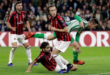Real Betis Giovani Lo Celso (R) scores the first goal of the team during a UEFA Europa League soccer match between Real Betis and AC Milan at Benito Villamarin stadium in Sevilla, southern Spain, 08 November 2018. Real Betis vs AC Milan !ACHTUNG: NUR REDAKTIONELLE NUTZUNG!  Copyright: xJulioxMunozx GRAF4734 20181108-636773102261222040