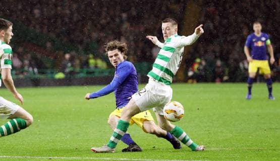 Celtic Glasgow RB Leipzig Soccer Euro League Glasgow 08 11 2018 Celtic Park Soccer UEFA Euro League Group B 4 Matchday Celtic Glasgow vs RB Leipzig In the picture from left Marcel Sabitzer 7 RB Leipzig and Callum McGregor 42 Celtic According to UEFA specifications, it is forbidden to use or have used photos taken in the stadium and or the match in the form of sequence pictures and or video-like photo sequences