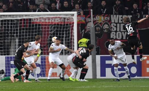 08 11 2018 Football UEFA Europe League Season 2018 2019 Group stage 4 Matchday Bayer 04 Leverkusen FC Zuerich Tin Jedvaj Bayer 04 Leverkusen right scores goal to 1-0 with this header Team2