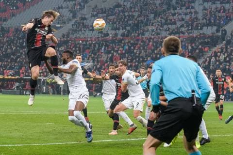 Bayer 04 Leverkusen vs. FC Zurich Europa League Group Phase 08 11 2018 Tin Jedvaj Bayer 04 Leverkusen 16 with the lead goal to 1 0 against Umaru Bangura FC Zurich 17 at the Europa League match between Bayer 04 Leverkusen and FC Zurich on 08 11 2018 Leverkusen NRW Germany BayArena