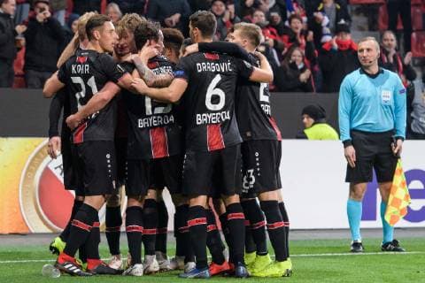 Bayer 04 Leverkusen vs FC Zurich Europa League Group Phase 08 11 2018 Tin Jedvaj Bayer 04 Leverkusen 16 2 vl Goal celebration after the goal to 1-0 at the Europa League match between Bayer 04 Leverkusen and FC Zurich on 08 11 2018 Leverkusen NRW Germany BayArena