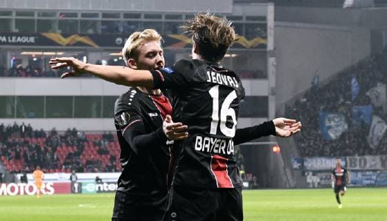 Soccer UEFA Europa League Men Season 2018 2019 Group A 4 Matchday BayArena Leverkusen Bayer Leverkusen black FC Zurich white cheers Tin Jedvaj LEV after his goal to 1 0 together with Julian Brandt LEV cheers joy action UEFA REGULATIONS PROHIBIT ANY USE OF PHOTOGRAPHS AS IMAGE SEQUENCES AND OR QUASI VIDEO