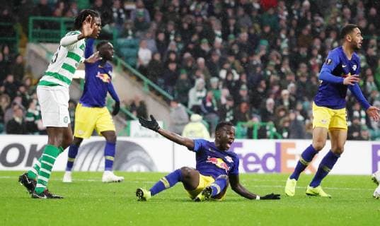 Celtic Glasgow RB Leipzig Football Euro League Glasgow 08 11 2018 Celtic Park Football UEFA Europa League Group B Matchday 4 Celtic FC Glasgow FC SCO vs RB Leipzig GER Im Bild v l Dedryck Boyata 20 Celtic Jean Kevin Augustin 29 RB Leipzig Bruma 17 RB Leipzig und Matheus Cunha 20 RB Leipzig UEFA æregulations prohibit any use of photographs as image sequences and or quasi video