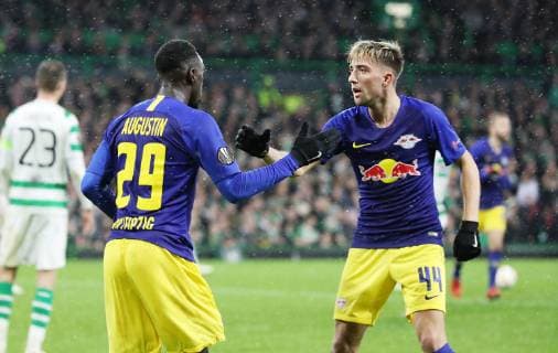 Celtic Glasgow RB Leipzig Football Euro League Glasgow 08 11 2018 Celtic Park Football UEFA Euro League Group B 4 Matchday Celtic Glasgow vs. RB Leipzig In the picture Jubel nach dem 1 1 by Jean Kevin Augustin 29 RB Leipzig Kevin Kampl 44 RB Leipzig According to UEFAs guidelines, it is prohibited to use or have used photographs taken in the stadium and or during the match in the form of sequence pictures and or video-like photo sequences