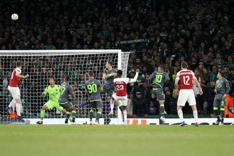 Danny Welbeck of Arsenal heads over during the UEFA Europa League Group Stage match between Arsenal and Sporting at the Emirates Stadium, London, England on 8 November 2018. Copyright: xCarltonxMyriex 21800039