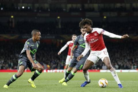 Alex Iwobi of Arsenal takes on the Sporting Club de Portugal defence during the UEFA Europa League Group Stage match between Arsenal and Sporting at the Emirates Stadium, London, England on 8 November 2018. Copyright: xCarltonxMyriex 21800069