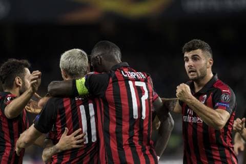 Fußball, EL, Real Betis Sevilla - AC Mailand November 8, 2018 - Seville, Spain - Players of Milan celebrate after scoring 1-1 during the Europa League Group F soccer match between Real Betis and AC Milan at the Benito Villamarin Stadium Soccer 2018 - Real Betis vs AC Milan - ZUMAa142 20181108_zap_a142_023 Copyright: xDanielxGonzalezxAcunax