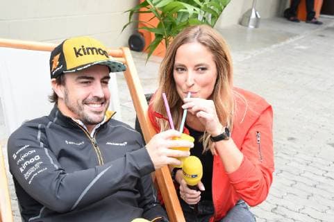 Sport Bilder des Tages Ambiente antes del GP de F1 de Brasil en el circuito Jose Carlos Pace. En la imagen, Fernando Alonso. Atmosphere before American F1 GP at Jose Carlos Pace circuit. In this picture, Fernando Alonso.  RV RACING PRESS