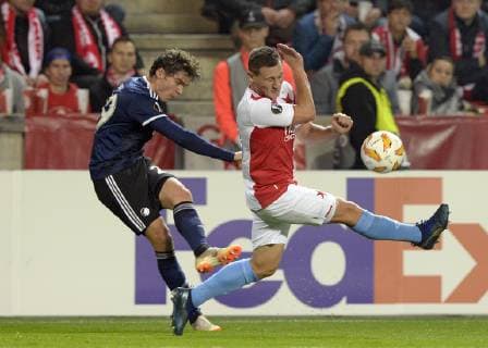L-R ROBERT SKOV (Copenhagen) and JAN BORIL (Slavia) in action during the European UEFA Europa League, Group C, match between SK Slavia Praha and FC Copenhagen, in Prague, Czech Republic, on November 8, 2018. (CTKxPhoto KaterinaxSulova) CTKPhotoP201811081242501  suk6