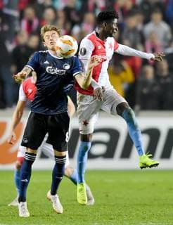 L-R NICOLAJ THOMSEN (Copenhagen) and PETER OLADEJI OLAYINKA (Slavia) in action during the European UEFA Europa League, Group C, match between SK Slavia Praha and FC Copenhagen, in Prague, Czech Republic, on November 8, 2018. (CTKxPhoto VitxSimanek) CTKPhotoP201811081302401  VIS 008