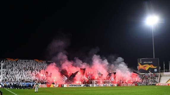 08 11 2018 xjhx Football UEFA Europa League Apollon Limassol Eintracht Frankfurt emspor v l Fans Eintracht Frankfurt Mood Scarves DFL DFB REGULATIONS PROHIBIT ANY USE OF PHOTOGRAPHS as IMAGE SEQUENCES and or QUASI VIDEO Nicosia