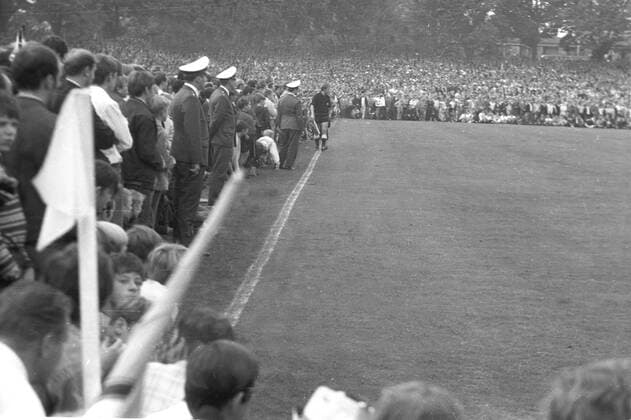 Overcrowded stadium Rote Erde in Dortmund during the Ruhrderby Borussia Dortmund FC Schalke 04 on 06 09 1969 spectators sit up to the edge of the pitch HM