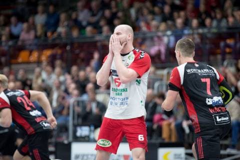 Luebbecke Germany 09 11 2018 2 Handball Bundesliga 2018 2019 TuS N Luebbecke vs ASV Hamm Westfalen Markus Fuchs Hamm Luebbecke Nordrhein Westfalen Germany Merkur Arena