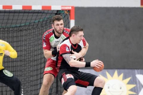 Luebbecke Germany 09 11 2018 2 Handball Bundesliga 2018 2019 TuS N Luebbecke vs ASV Hamm Westfalen L R Jan Brosch Hamm Lukasz Gierak Luebbecke Luebbecke Nordrhein Westfalen Germany Merkur Arena