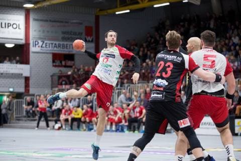 Luebbecke Germany 09 11 2018 2 Handball Bundesliga 2018 2019 TuS N Luebbecke vs ASV Hamm Westfalen L Sören Soeren Soeren Südmeier Suedmeier Hamm Luebbecke Nordrhein Westfalen Germany Merkur Arena