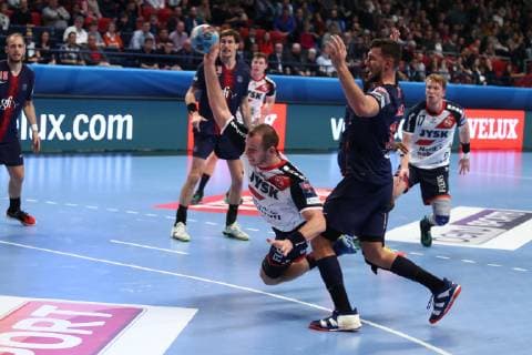 Simon Hald (Flensburg) HANDBALL : VELUX EHF Champions League - 7eme journee - Paris Saint-Germain HB vs SG Flensburg-Handewitt - 10 11 2018 KevinDomas Panoramic 