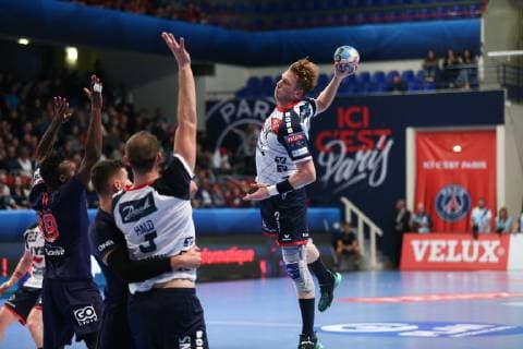 Simon Jeppsson (Flensburg) HANDBALL : VELUX EHF Champions League - 7eme journee - Paris Saint-Germain HB vs SG Flensburg-Handewitt - 10 11 2018 KevinDomas Panoramic 