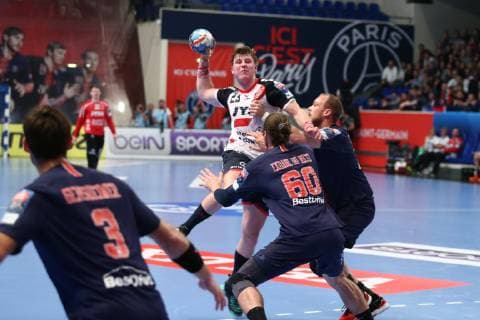 Goran Johannessen (Flensburg) HANDBALL : VELUX EHF Champions League - 7eme journee - Paris Saint-Germain HB vs SG Flensburg-Handewitt - 10 11 2018 KevinDomas Panoramic 