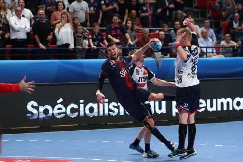 Handball, CL, Paris St. Germain - SG Felnsburg-Handewitt Nedim Remili (Paris) HANDBALL : VELUX EHF Champions League - 7eme journee - Paris Saint-Germain HB vs SG Flensburg-Handewitt - 10 11 2018 KevinDomas Panoramic 