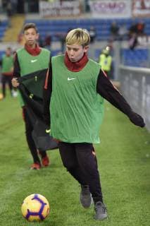 Photo Luciano Rossi AS Roma LaPresse 11 11 2018 Rome (Italy) Soccer AS Roma - Sampdoria football Championship League A Tim 2018 2019 Olimpic stadium of Rome In the pic: Cristian Totti first time by ball boy  Copyright: xLucianoxRossi ASxRoma LaPresse Lx