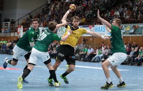 v li Philipp Meyer DJK Rimpar Wolves Lukas Siegler DJK Rimpar Wolves Tobias Varvne HSC 2000 Coburg Michael Schulz DJK Rimpar Wolves DKB 2 Handball Bundesliga DJK Rimpar Wolves HSC 2000 Coburg xfsx