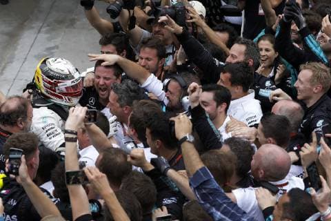 Grande Prêmio do Brasil de Fórmula 1 2018 SÃO PAULO, SP - 11.11.2018: GRANDE PRÊMIO DO BRASIL DE FÓRMULA 1 2018 - Lewis HAMILTON, GBR, Mercedes-AMG-Petronas Formula One Team celebrates the victory during the 2018 Formula 1 Brazil Grand Prix, held at the Interlagos Autodrome in São Paulo, SP. (Photo: Rodolfo Buhrer La Imagem Fotoarena) x1638881x  RodolfoxBuhrer