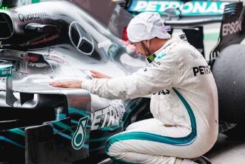 Grande Prêmio do Brasil de Fórmula 1 2018 SÃO PAULO, SP - 11.11.2018: GRANDE PRÊMIO DO BRASIL DE FÓRMULA 1 2018 - Lewis Hamilton celebrates victory during the 2018 Formula 1 Brazilian Grand Prix held at the Interlagos Autodrome in São Paulo, SP. (Photo: Victor Eleutério Fotoarena) x1639131x  VictorxEleutério