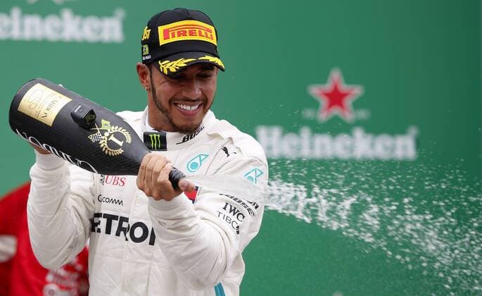 Grande Prêmio do Brasil de Fórmula 1 2018 SÃO PAULO, SP - 11.11.2018: GRANDE PRÊMIO DO BRASIL DE FÓRMULA 1 2018 - Lewis HAMILTON, GBR, Mercedes-AMG-Petronas Formula One Team celebrates their victory during the 2018 Formula 1 Grand Prix of Brazil, held at the Interlagos Autodrome in São Paulo, SP. (Photo: Rodolfo Buhrer La Imagem Fotoarena) x1639139x  RodolfoxBuhrer