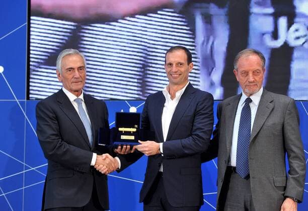 Sport Bilder des Tages Photo LaPresse - Jennifer Lorenzini 12 November 2018 Firenze (Italy) Soccer Italy Prize "Panchina d oro 2018" - "Coverciano" In the pic: Massimiliano Allegri best coach of Serie A in the season 2017-2018  Copyright: xJenniferxLorenzini LaPressex