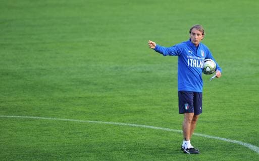 Fußball, Nationalteam Italien Training Photo LaPresse - Jennifer Lorenzini 12 November 2018 Firenze (Italy) Soccer Italy Italian Football meeting - "Coverciano" - training In the pic: Roberto Mancini  Copyright: xJenniferxLorenzini LaPressex