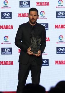 November 12, 2018 - Barcelona, Catalonia, Spain - Barcelona s Argentinian forward Lionel Messi poses after receiving the Pichichi trophy for the 2017-18 leading goalscorer of the Spanish Liga, during the presentation of the Football Marca Awards in Barcelona on November 12, 2018. Leo Messi Receives The Trophy For The Best Player 2017-18  - ZUMAn230 20181112_zaa_n230_256 Copyright: xJoanxVallsx