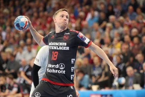 SG Flensburg Handewitt vs. Paris Saint Germain HB Handball EHF Champions League Group stage 14 11 18 Magnus Joendal SG Flensburg Handewitt 18 at the 7 meter throw xmmkx