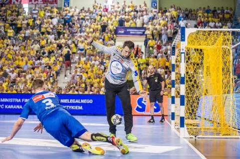 2018.06.03 KIELCE PILKA RECZNA PGNiG SUPERLIGA MEZCZYZN MECZ FINAL PGE VIVE KIELCE - ORLEN WISLA PLOCK NZ SLAWOMIR SZMAL FOT JAKUB GRUCA FOKUSMEDIA.COM.PL NEWSPIX.PL POLISH MAN LEAGUE HANDBALL GAME --- Newspix.pl  GJ030618_014