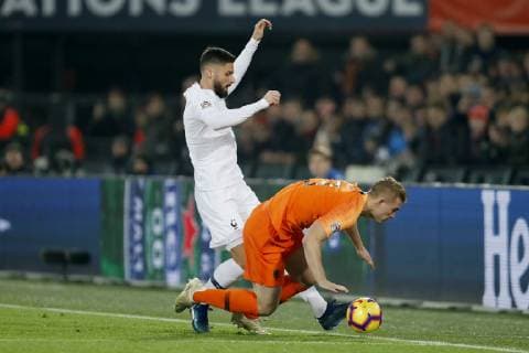 (L-R) Olivier Giroud of France, Matthijs de Ligt of Holland during the UEFA Nations League A group 1 qualifying match between The Netherlands and France at stadium De Kuip on November 16, 2018 in Rotterdam, The Netherlands UEFA Nations League A group 1 2018 2019 xVIxVIxImagesx xMauricexvanxSteenxIVx 12796505