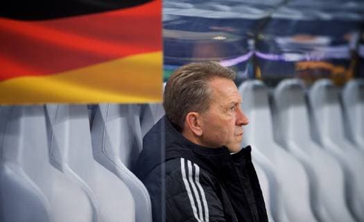 soccer Leipzig 15 11 2018 national team DFB international match central stadium Leipzig Germany geg Russia 3 0 goalkeeper coach national goalkeeper Andreas KOEPKE KÖPKE GER photo Eberhard Thonfeld camera 4