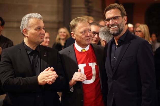 CYRUS OVERBECK, PROF. DR. CHRISTIAN VAHL, JUERGEN KLOPP VERLEIHUNG DES MAINZER MEDIENPREISES FUER NACHHALTIGES MEDIALES WIRKEN AN JUERGEN KLOPP CHRISTUSKIRCHE, MAINZ 