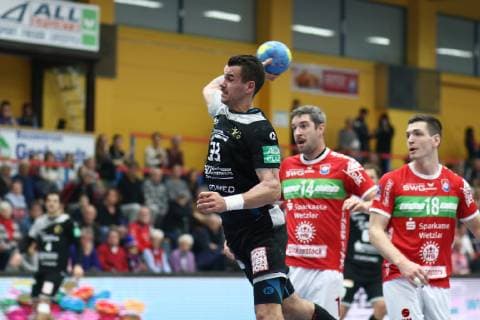 Goalscoring by Roman Becvar Elbflorenz TV Huettenberg vs HC Elbflorenz Handball 2 Bundesliga 17 11 2018 TV Huettenberg vs HC Elbflorenz Handball 2 Bundesliga 17 11 2018 Huettenberg Copyright: xEIBNER RenexWeissx EP_RWS