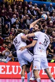 November 17, 2018 - Barcelona, Barcelona, Spain - Raul Entrerrios Rodriguez, 9 of FC Barcelona Barca Lassa in actions during VELUX EHF Champions League match between Fc Barcelona Lassa and HC Vardar on November 17, 2018 at Palau Blaugrana, in Barcelona, Spain. Handball: VELUX EHF Champions League - Fc Barcelona Lassa v HC Vardar. - ZUMAa181 20181117_zaa_a181_032 Copyright: xAFP7x