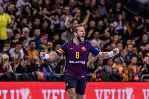 November 17, 2018 - Barcelona, Barcelona, Spain - Victor Tomas Gonzalez, 8 of FC Barcelona Barca Lassa in actions during VELUX EHF Champions League match between Fc Barcelona Lassa and HC Vardar on November 17, 2018 at Palau Blaugrana, in Barcelona, Spain. Handball: VELUX EHF Champions League - Fc Barcelona Lassa v HC Vardar. - ZUMAa181 20181117_zaa_a181_055 Copyright: xAFP7x