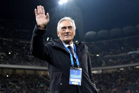 Fußball, Nations League, Italien - Portugal Italian football federation FIGC president Carlo Gravina waves to the fans before the Nations League League A group 3 football match between Italy and Portugal at stadio Giuseppe Meazza, Milano, November, 17, 2018 Foto Andrea Staccioli Insidefoto andreaxstaccioli