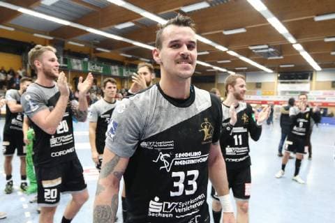 Roman Becvar Elbflorenz is happy about the victory in Huettenberg TV Huettenberg vs. HC Elbflorenz Handball 2 Bundesliga 17 11 2018 TV Huettenberg vs. HC Elbflorenz Handball 2 Bundesliga 17 11 2018 Huettenberg Copyright: xEIBNER RenexWeissx EP_RWS