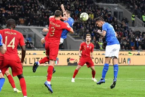 Fußball, Nations League, Italien - Portugal Lorenzo Pellegrini of Italy in action during the Nations League League A group 3 football match between Italy and Portugal at stadio Giuseppe Meazza, Milano, November, 17, 2018 Foto Andrea Staccioli Insidefoto andreaxstaccioli