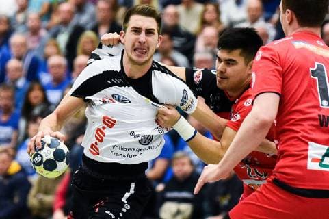 18 11 2018 xpsx Handball 3 League HSG Hanau HC Erlangen II v l Marc Strohl Hanau Hanau Hessen Germany DEU